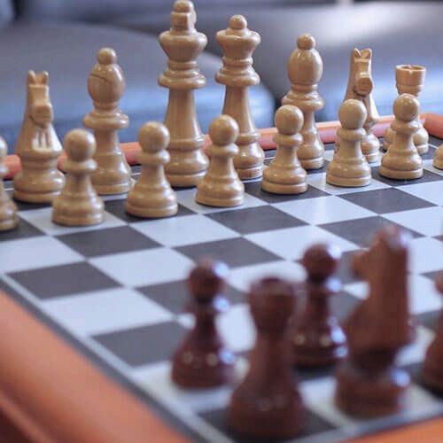 Самые интересные настольные игры для взрослых