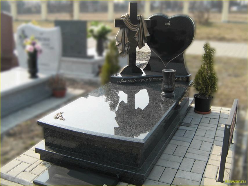 Памятники из гранита и мрамора как символ вечной памяти